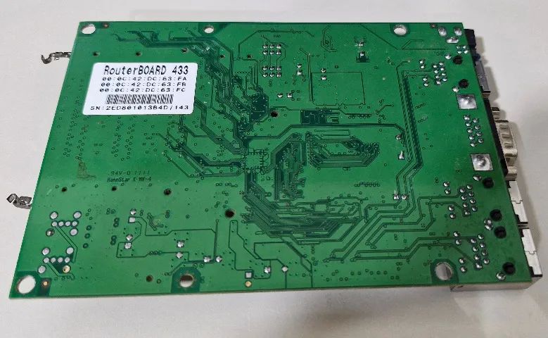 Mikrotik RB 433 - Foto 3