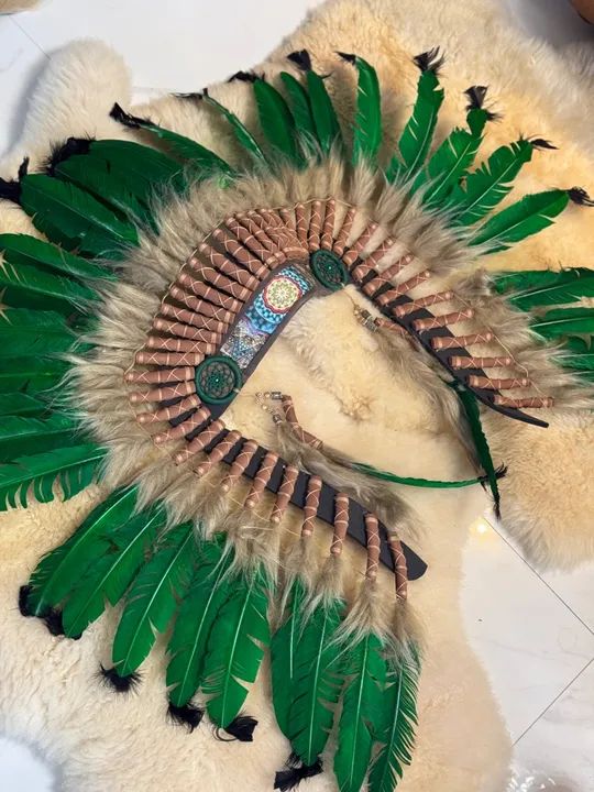 Cocar Natural Rabo de Galo - Fantasia de Índio - Foto 2