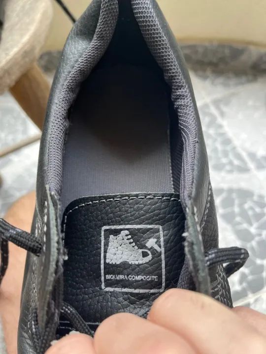 Sapato de Segurança Preto com Bico de Aço - 41 - Foto 5