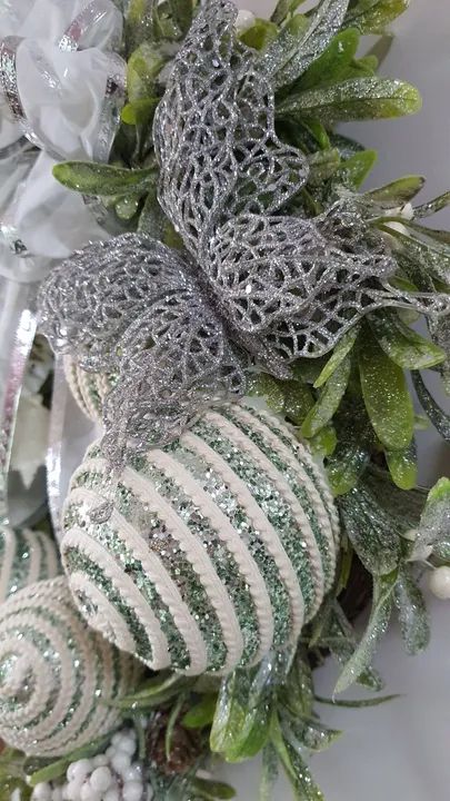 Guirlanda de Natal branca e prata - Foto 3
