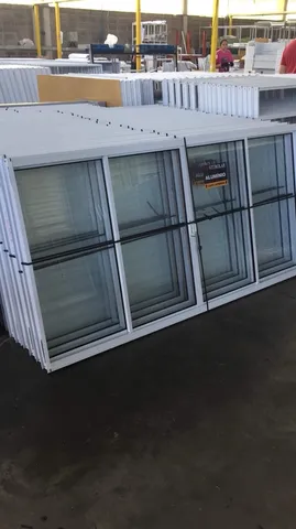 Vitro correr Aluminio 150 branco com vidro