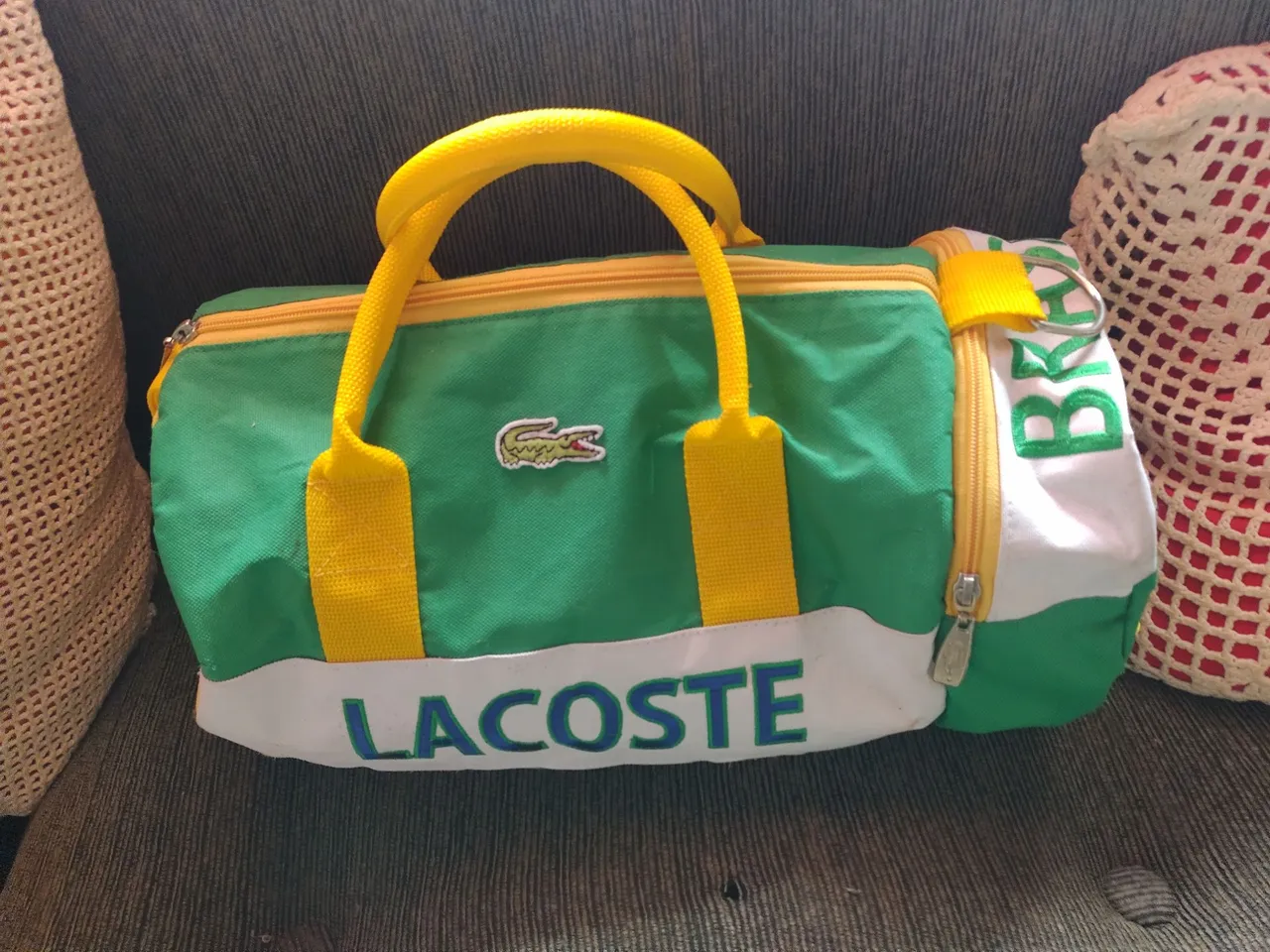 Bolsa de mão Lacoste bordada