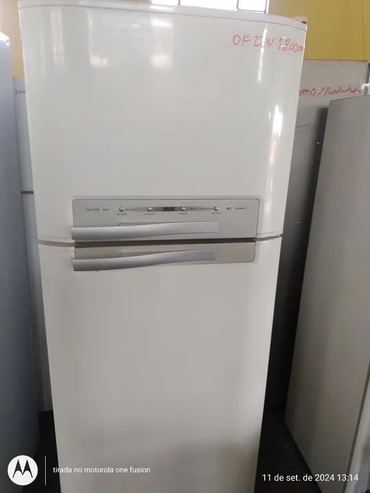 REFRIGERADOR ELECTROLUX DF46 220V