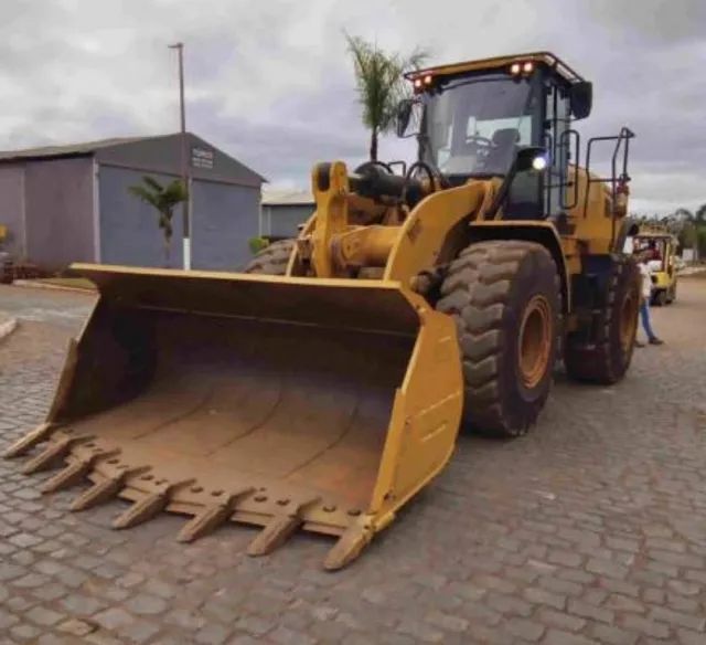 Pá Carregadeira Caterpillar 950L ano 2018 com 8000 horas, em SP - Foto 2