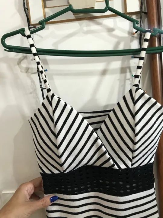 Vestido listrado preto e branco - Foto 2