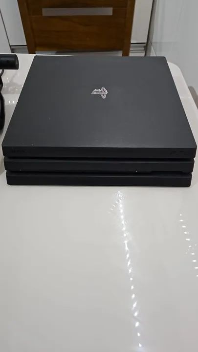 PS4 Pro 1Tb + 3 Controles + PlayStation Câmera - Foto 2