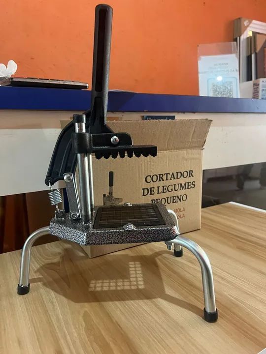 CORTADOR DE BATATA NOVO <br>?QUERO 85,00 <br>?ANUNCIAR 95,00 - Foto 3