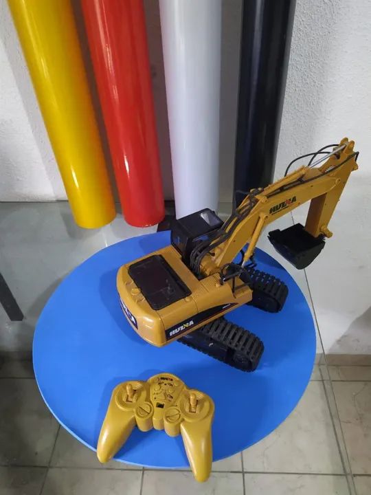 Escavadeira de controle remoto - Foto 3