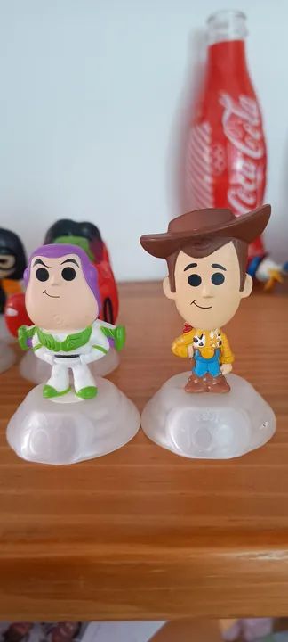 Bonecos Toy Story - Woody e Buzz Lightyear