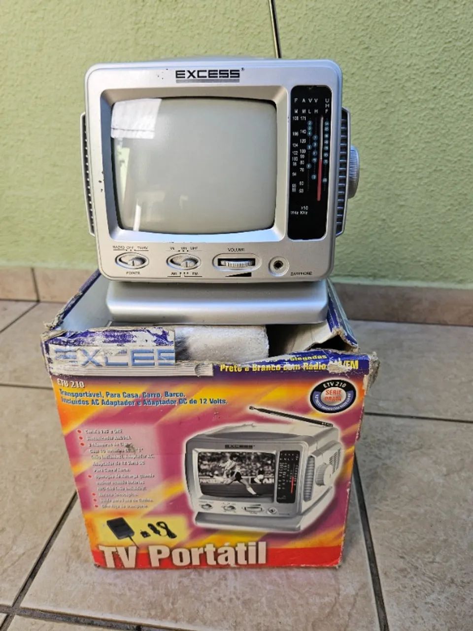 TV pequena 12 volts.  - Foto 2