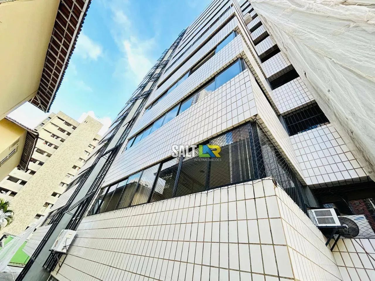 Apartamento com 4 dormitórios à venda, 141 m² por R$ 650.000 - Meireles - Fortaleza/CE