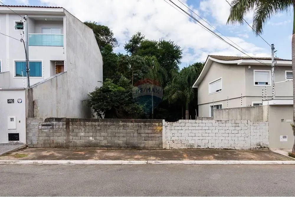 Terreno com 291 metros sendo 13 de frente por 22 para os fundos localizado no Jardim Virgi - Foto 2