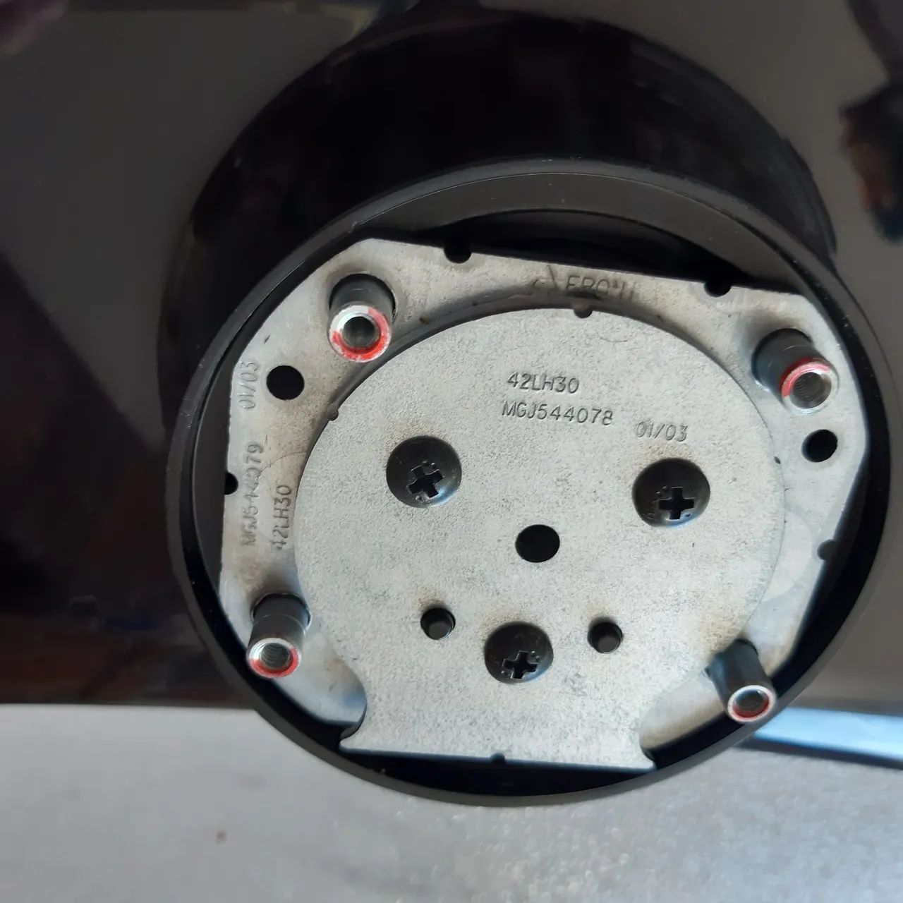 Base / pedestal para TV LG modelo 42-LH-30 - Foto 5