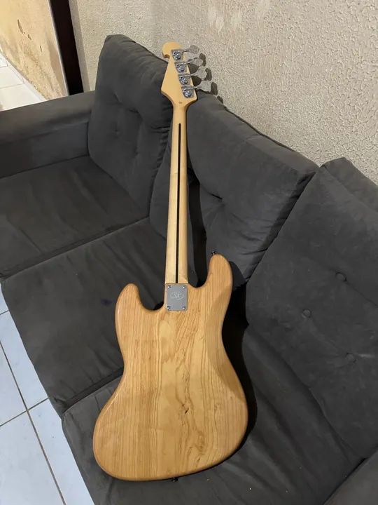Baixo Sx ash zero na caixa 4 cordas  - Foto 5