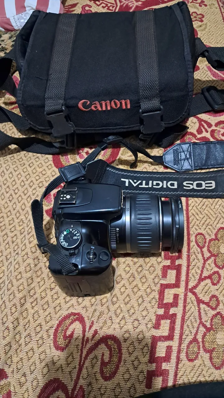 CÂMERA FOTOGRÁFICA CANON
