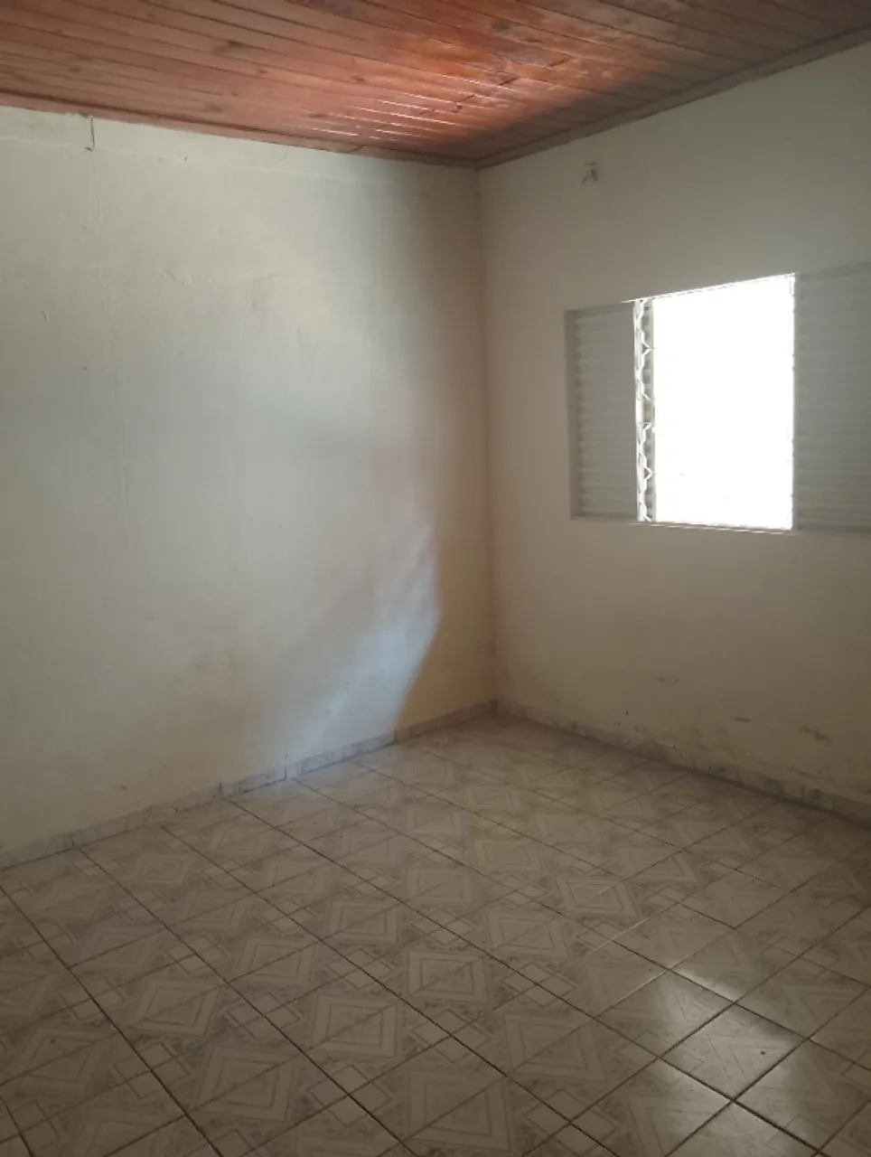 Vende se casa em Roseira velha