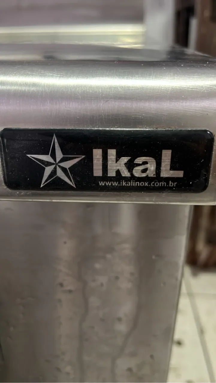 Balcão condimentador