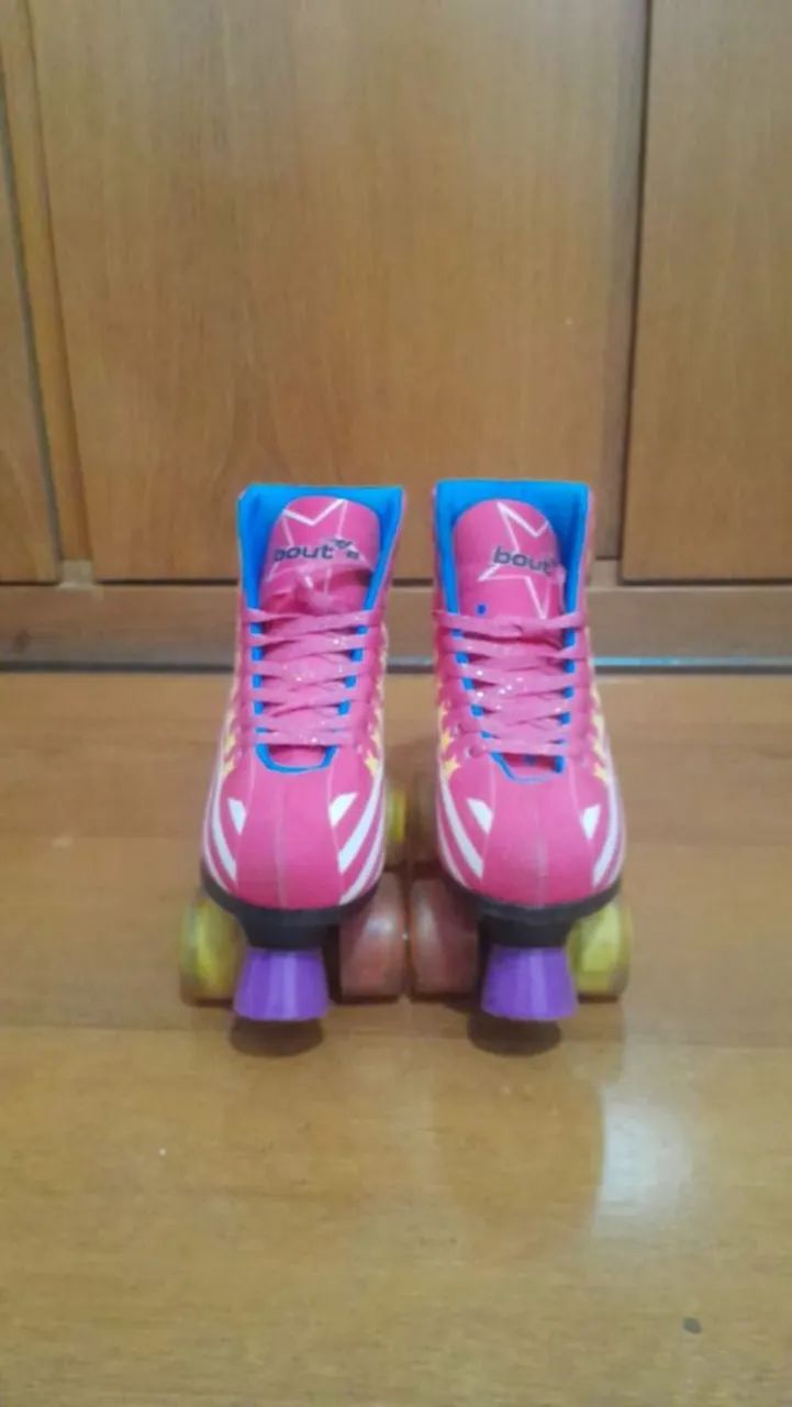 Patins (roller quad) 4 rodas, freio, cadarço 