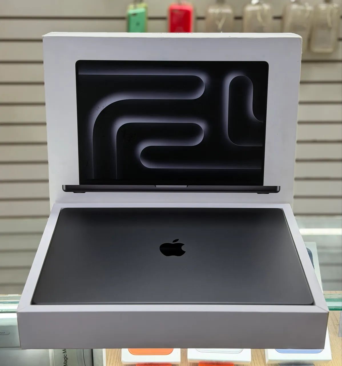 Macbook pro 16 polegadas m3 max 48gb / 1tb apenas 1 ciclo AppleCare+ até 23/11/2026 ( 48 )