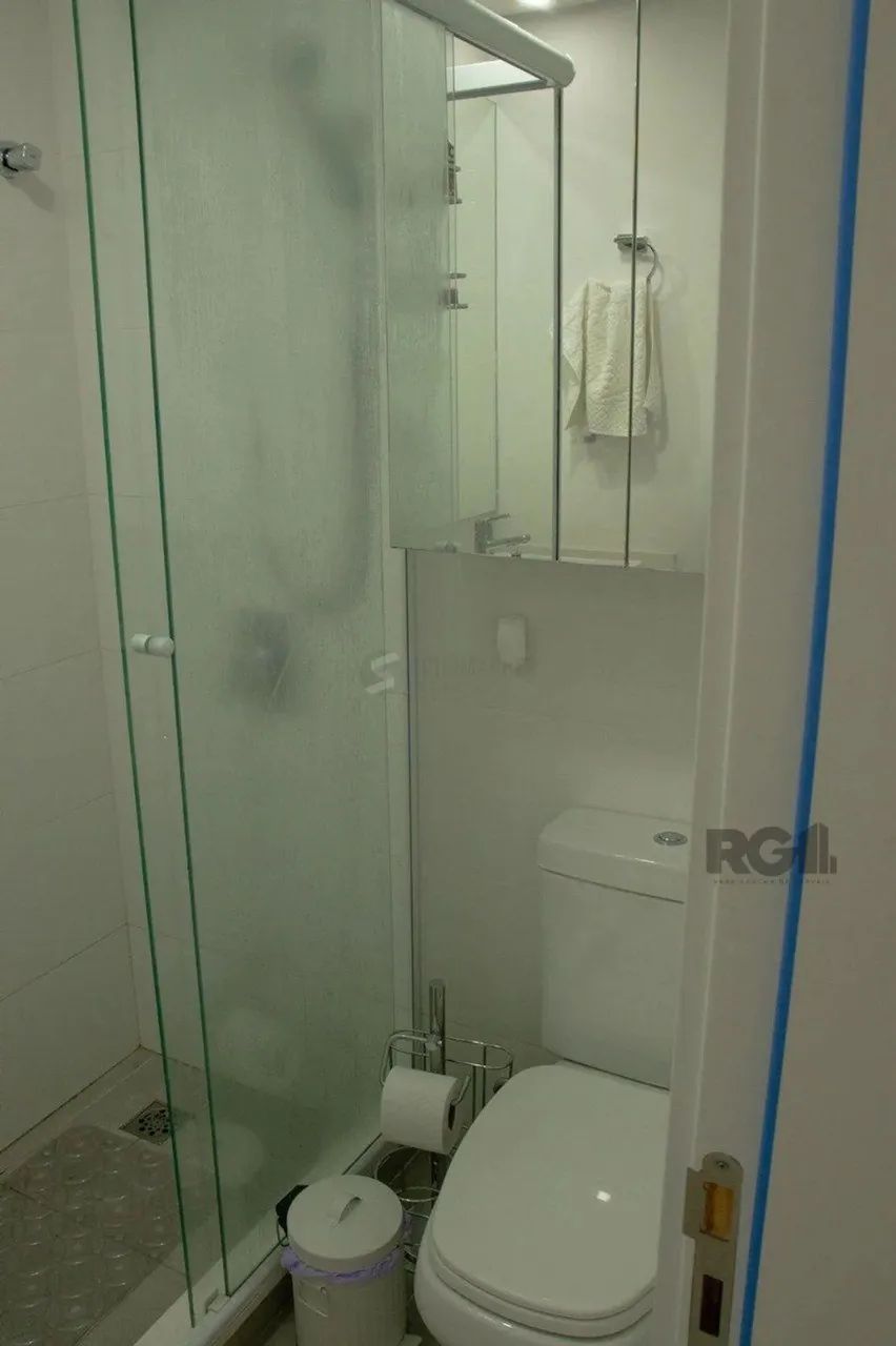 Stúdio totalmente mobiliado, na Cidade Baixa,com box,prédio com infraestrutura - Foto 2