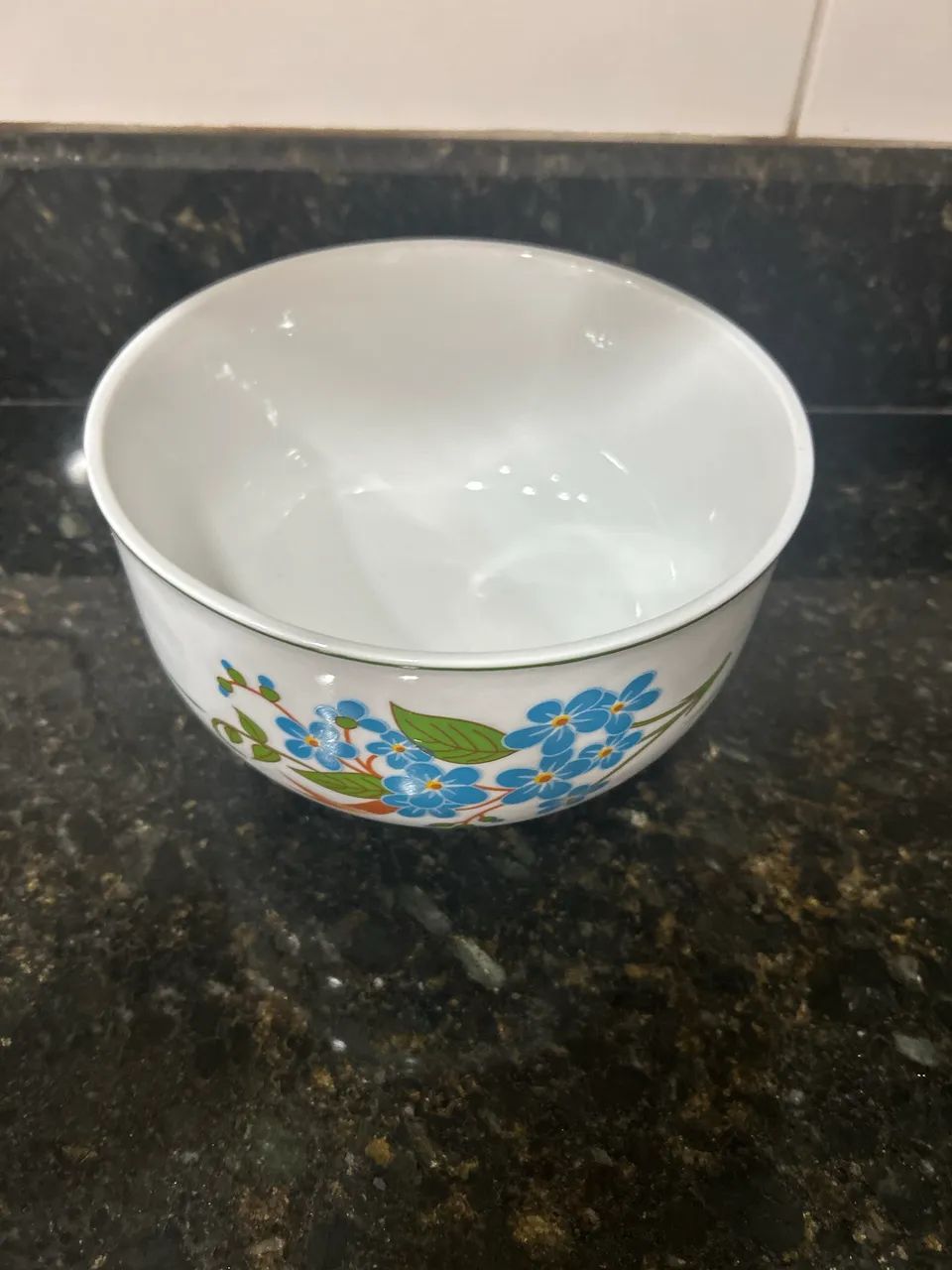 Bowl em porcelana com motivo floral - Foto 4