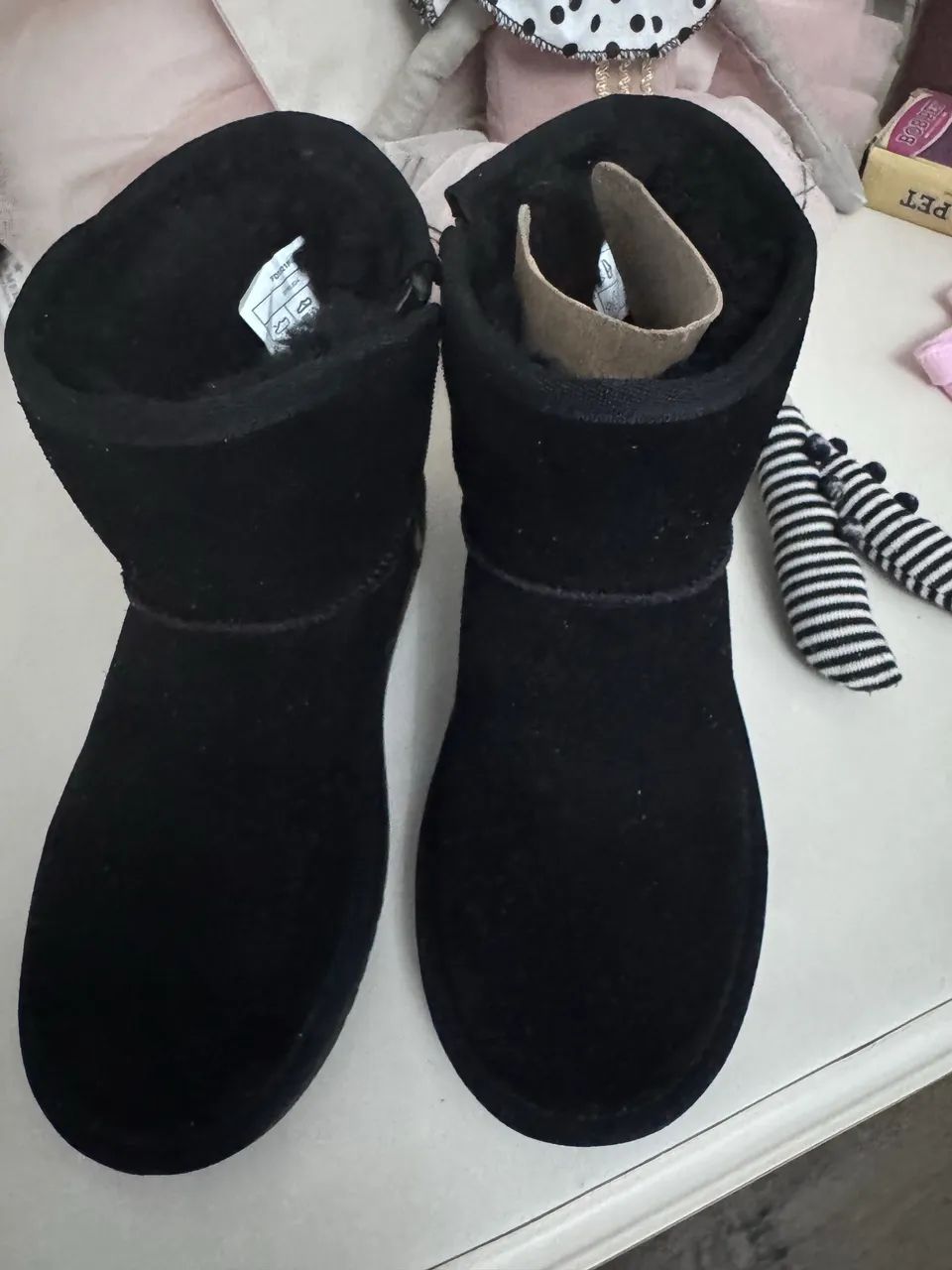 Bota importada da marca UGG - Foto 2