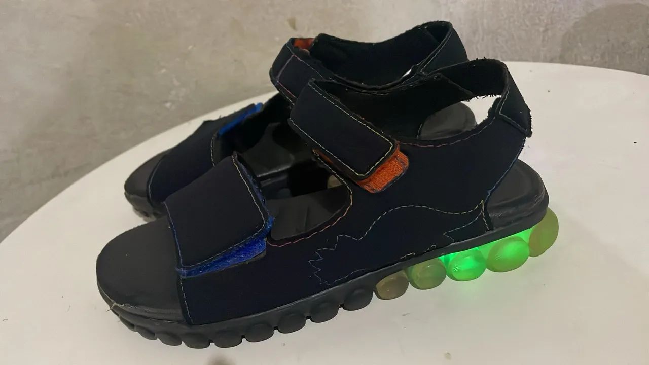 Sandálias BiBi Infantil  com Luzes - 32