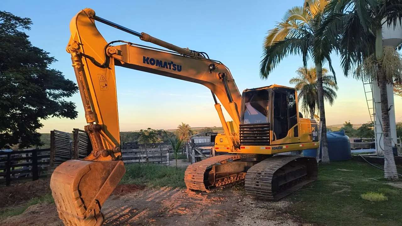 PC KOMATSU MODELO PC 160 LC ANO 2.015