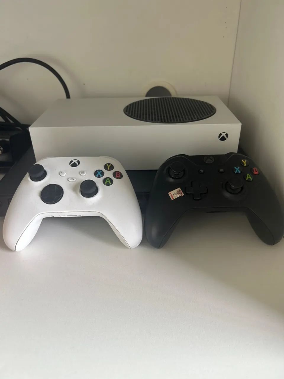 Xbox Series S + 2 controles