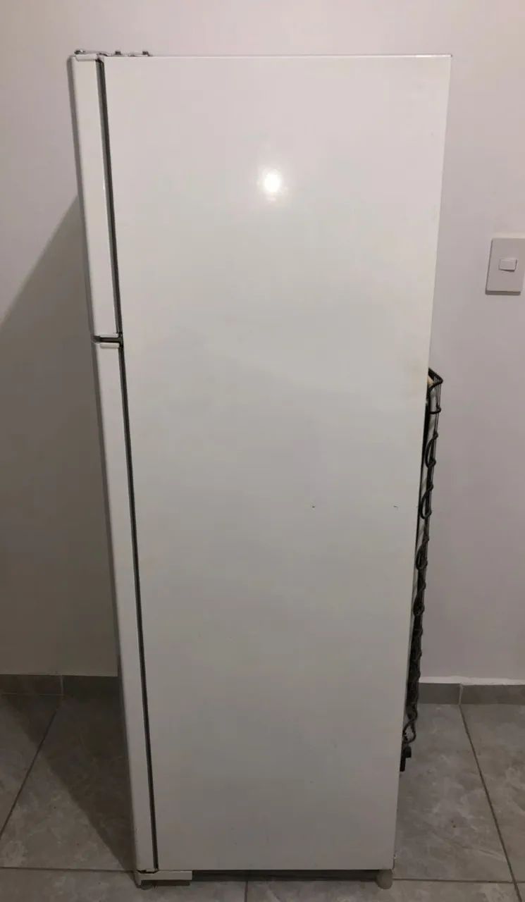 Geladeira electrolux frost free  - Foto 3