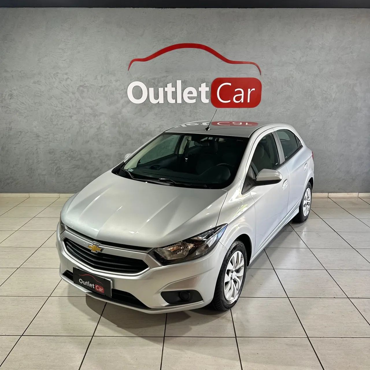 Chevrolet Onix 1.4 LT automático 2018 completo 