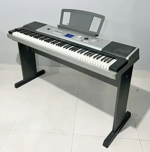 Piano Digital Yamaha Dgx 530 