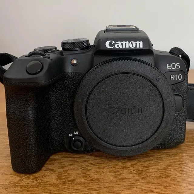 CANON EOS R10 - SUPER NOVA