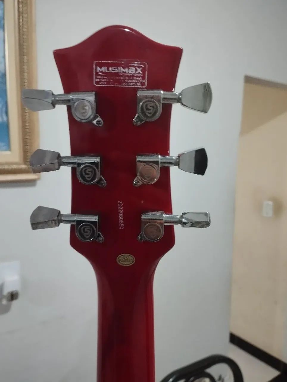 Guitarra Stringberg Lps-230 acompanhado de amplificador mackintec e correia Basso  - Foto 4