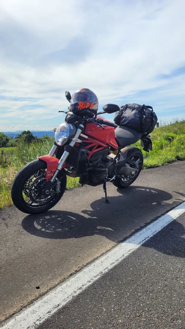 Ducati Monster 821