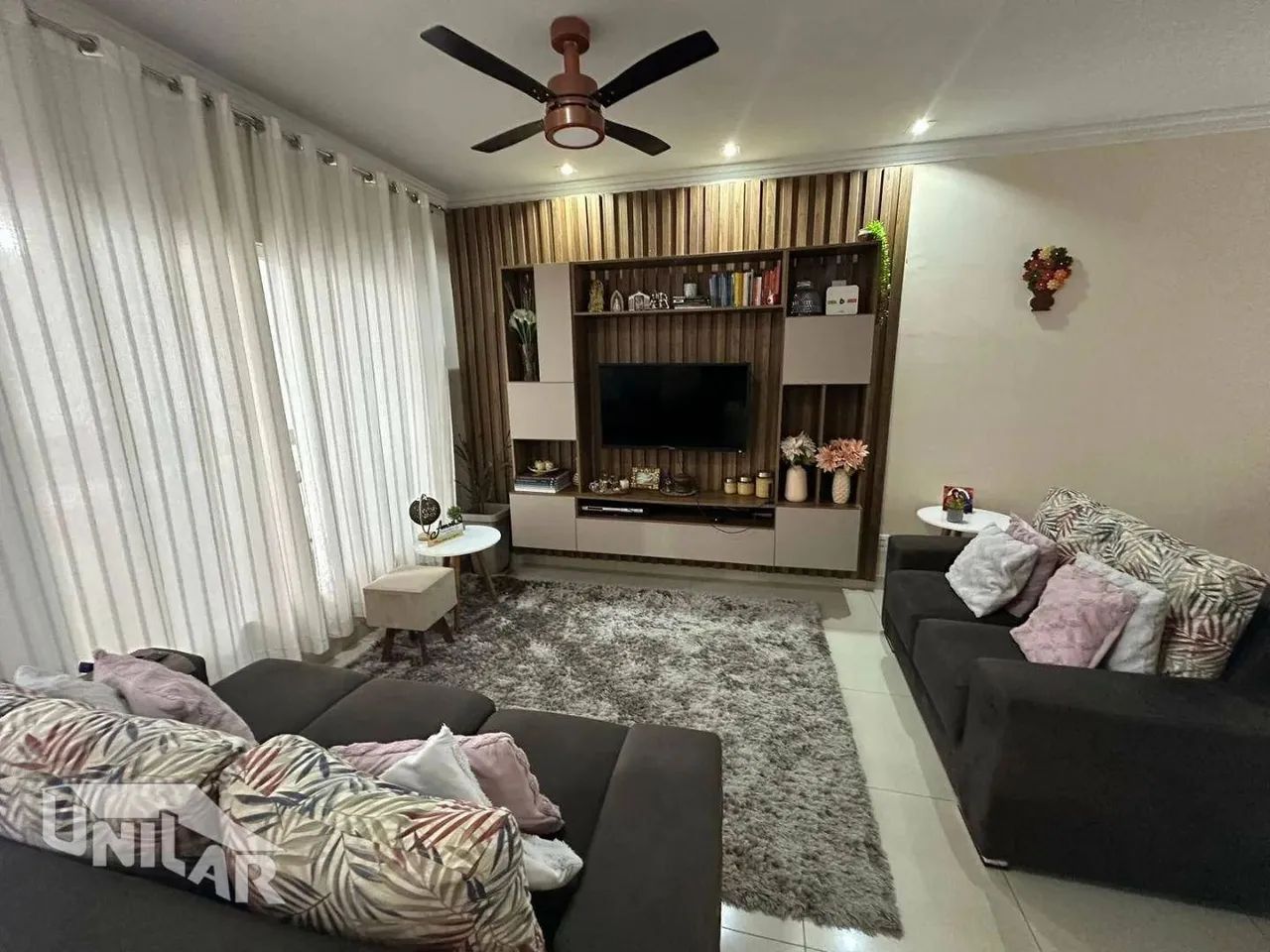 Casa com 3 quartos sendo 1 suíte à venda - Retiro - Volta Redonda/RJ