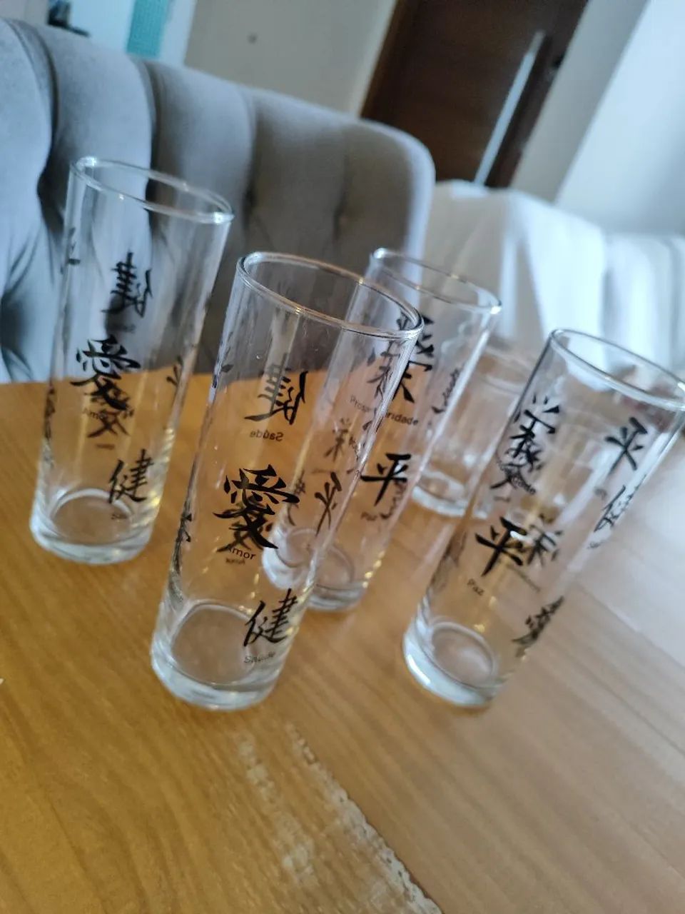 Kit de Copos de Vidro com Frases em Japonês