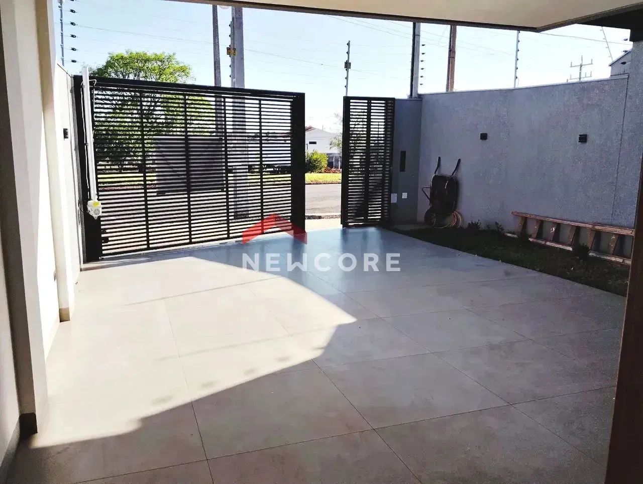 Casa em Rua Pioneiro Múcio Rodrigues - Jardim Brasil - Maringá/PR - Foto 3