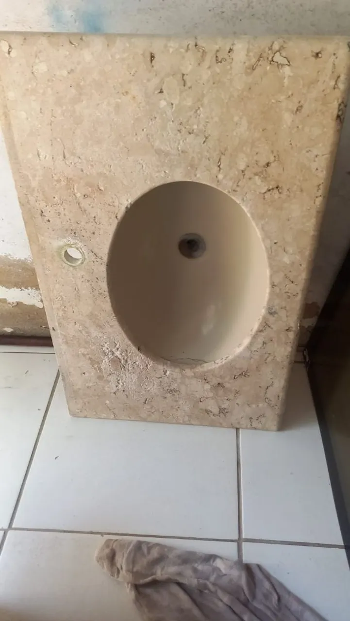 Cuba de pedra para banheiro