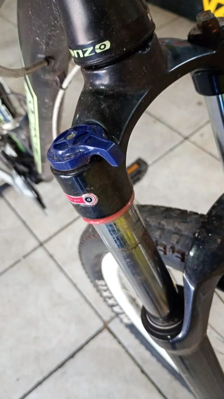 Bicicleta Aro 29 Venzo 21 velocidades Freio a disco Tamanho 15" Usada - Foto 2