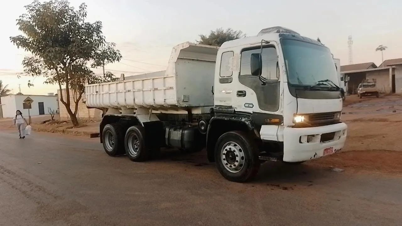 Vendo ou troco Caminhão GMC  - Foto 3