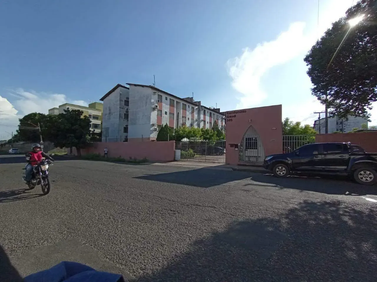 CONDOMÍNIO GAUDI - BAIRRO: SANTA ISABEL