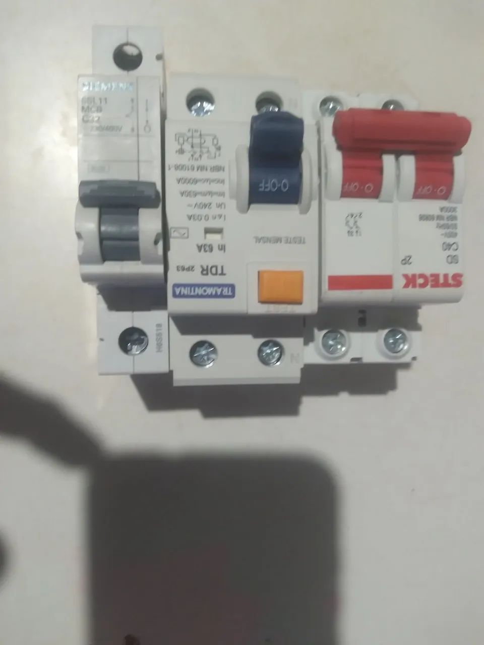 Kit de Disjuntores Steck e Siemens para Instalações Elétricas - Foto 2
