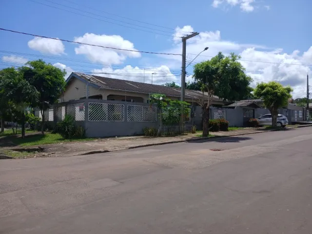 Casa no Bairro Paraíso em Santana/AP (com energia solar).