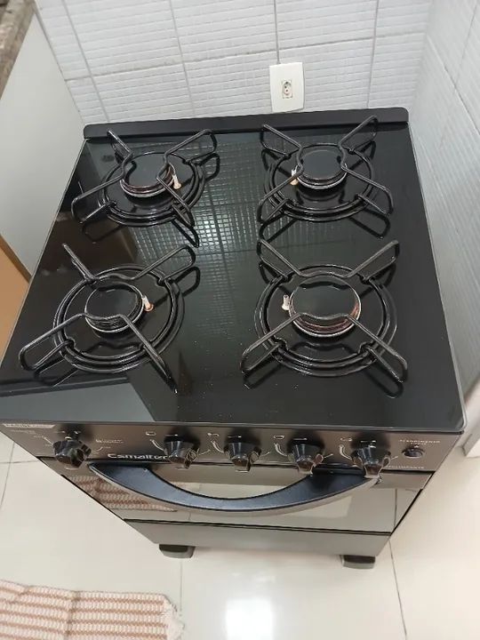 Fogão Esmaltec preto 4 bocas caribe glass - SEM arranhões, ferrugem ou crosta de gordura. - Foto 4