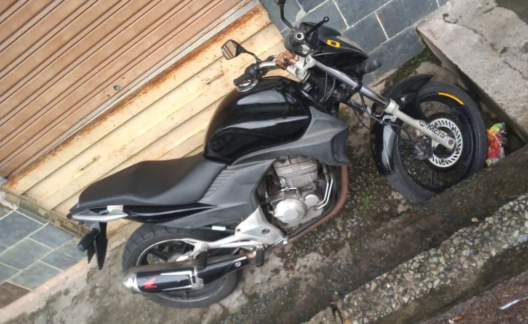 CB300r 2011 - Foto 3