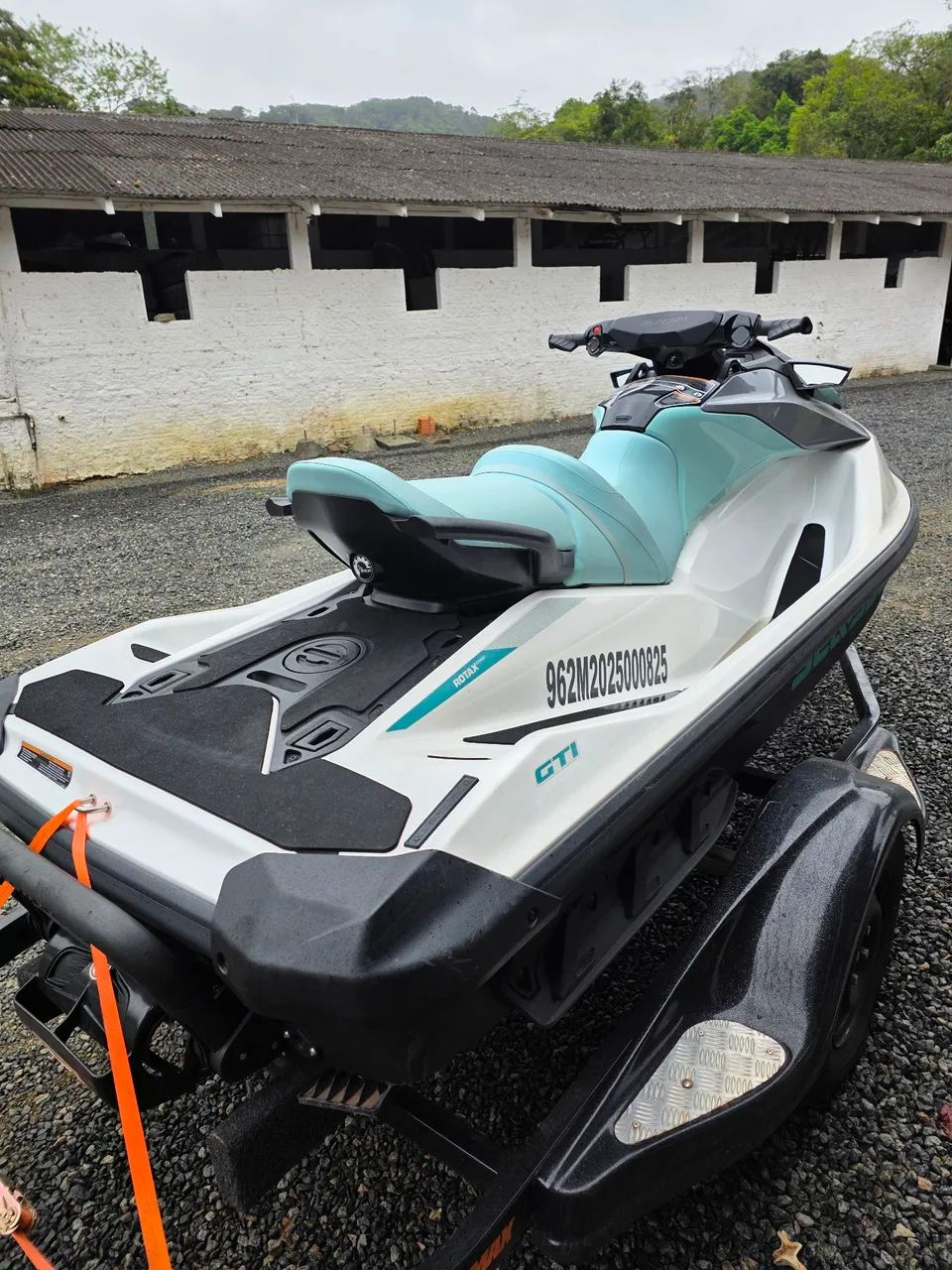 Jet Ski SEADOO GTI 130 - Foto 4