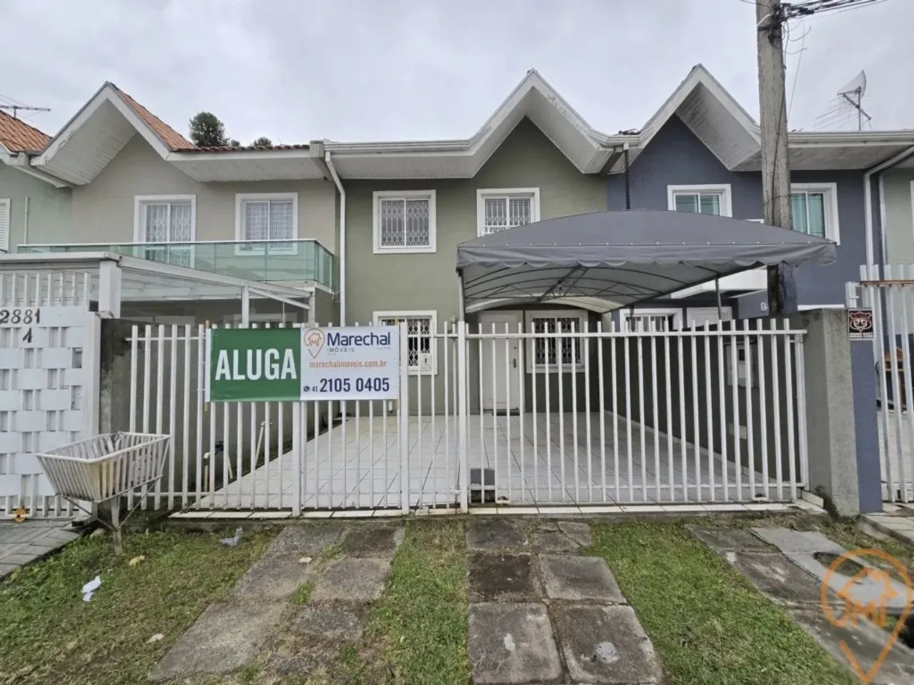 Sobrado com 3 quartos para alugar por R$ 2650.00, 80.00 m2 - BOQUEIRAO - CURITIBA/PR