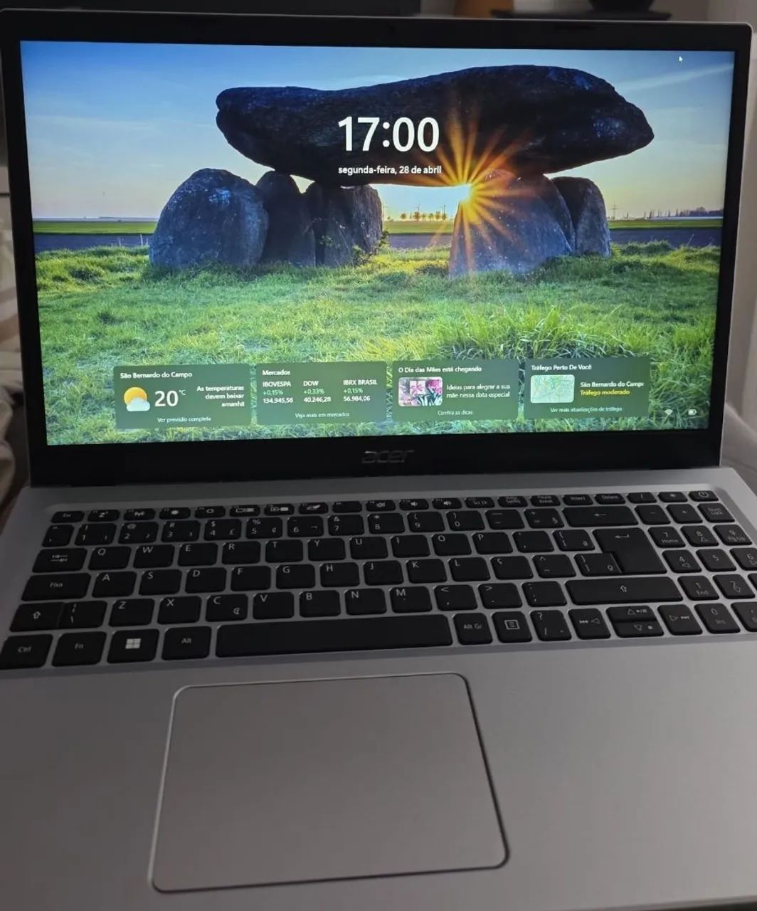 Notebook Acer com tela de 15.6 polegadas