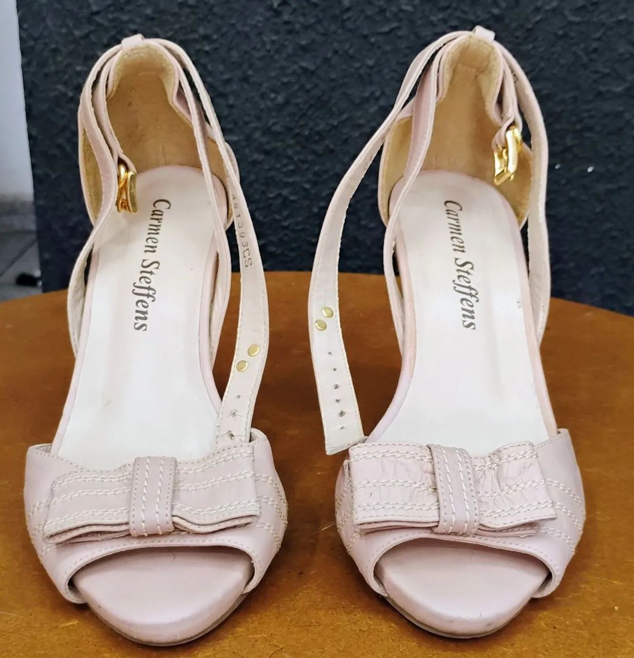 Sandália Carmen Steffens número 35 semi novo original com código  - Foto 2